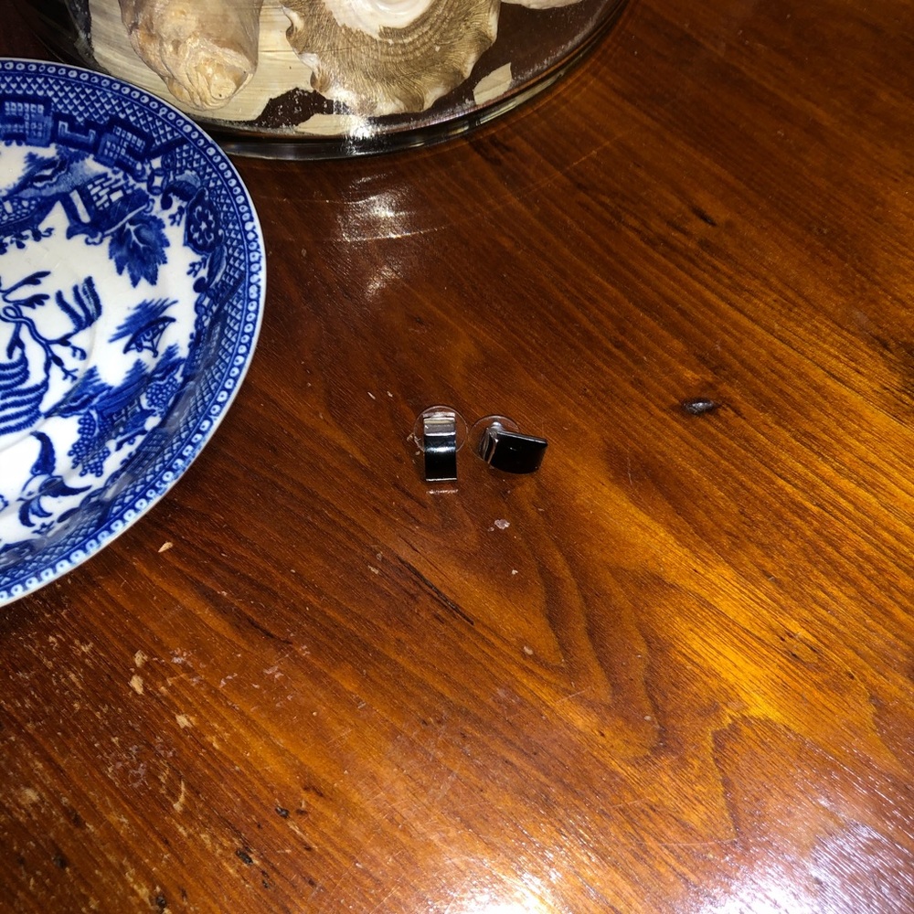 BRAND UNKNOWN|SILVER AND BLACK STUD EARRINGS|NS